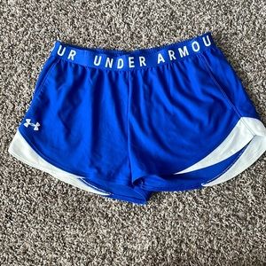 Large under armor blue running shorts